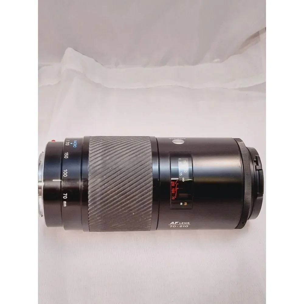 Minolta Maxxum AF 70-210mm f4 Lens & Minolta Maxxum 2800AF Shoe Mount Flash